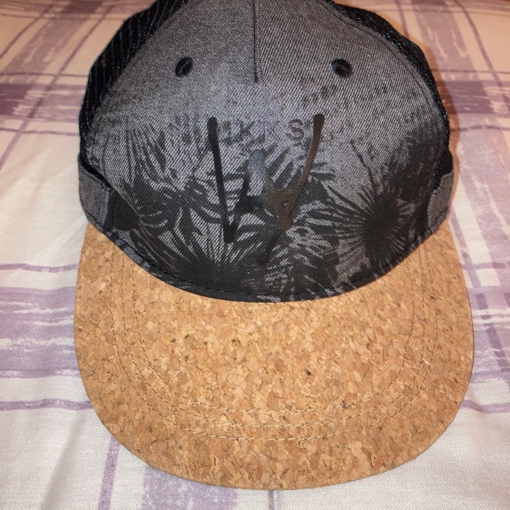Boys IKKS cap with black mesh